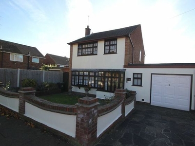3 bedroom detached house for sale Leigh-on-sea, SS9 5RE