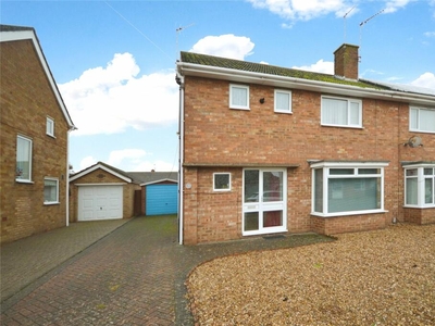 3 bedroom semi-detached house for sale in Matlock Drive, North Hykeham, Lincoln, Lincolnshire, LN6