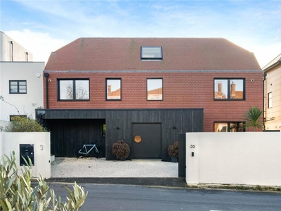 6 bedroom detached house for sale in Roedean Road, Brighton, East Sussex, BN2