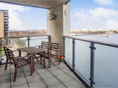 Flat for sale in Ferry Court, Cardiff CF11