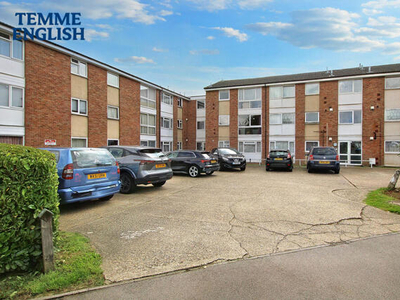 2 Bedroom Apartment For Sale In East Tilbury