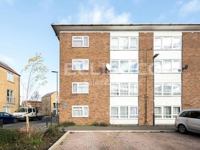 2 Bedroom Apartment For Sale In Stanmore, Middlesex