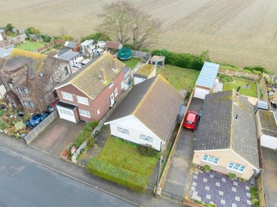 2 Bedroom Detached Bungalow For Sale In Westgate-on-sea