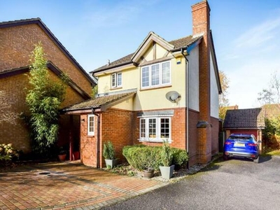3 Bedroom Detached House For Sale In Tadley