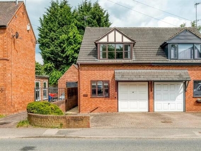 3 Bedroom Semi-detached House For Sale In Catshill, Bromsgrove