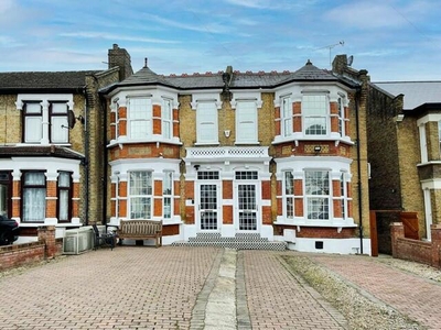 3 Bedroom Semi-detached House For Sale In Upper Leytonstone, London