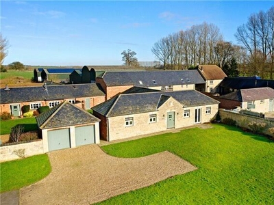 5 Bedroom Barn Conversion For Rent In Newport Pagnell, Buckinghamshire