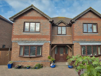 5 Bedroom Detached House For Sale In Walmer