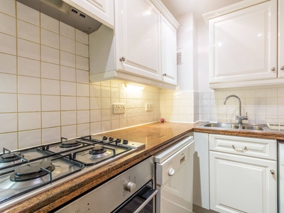 Flat in Harewood Avenue, Lisson Grove, NW1