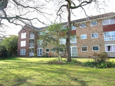 2 Bedroom Apartment For Sale In New Milton, Hampshire