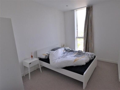 2 Bedroom Duplex For Sale In Croydon, London