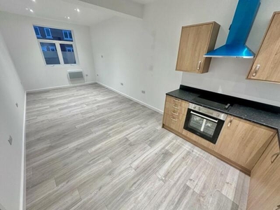 2 Bedroom Flat For Rent In Barwell, Leicester