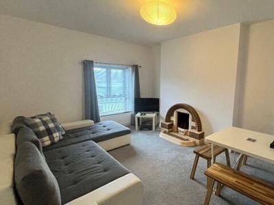2 Bedroom Flat For Rent In Tredegar, Mid Glamorgan