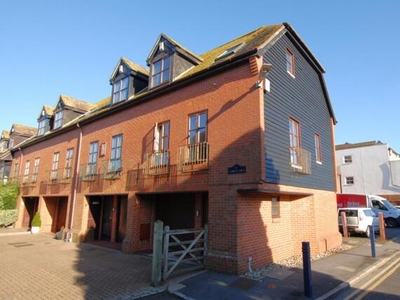 2 Bedroom House For Sale In Hythe