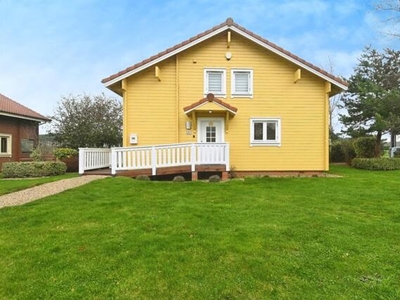 2 Bedroom Lodge For Sale In Fritton