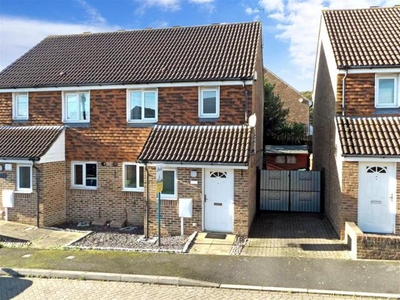 2 Bedroom Semi-detached House For Sale In Chattenden, Rochester