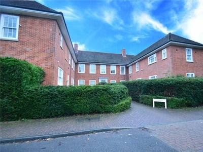 3 Bedroom Apartment For Rent In Cayton Road, Netherne On The Hill