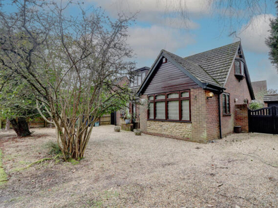 3 Bedroom Bungalow For Sale In Naphill, High Wycombe
