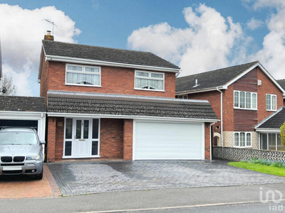 3 Bedroom Detached House For Sale In Kingswinford