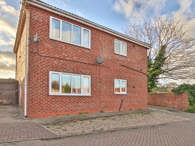 3 Bedroom Flat For Sale In Barton-upon-humber, Lincolnshire