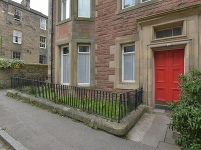3 Bedroom Flat For Sale In Marchmont, Edinburgh