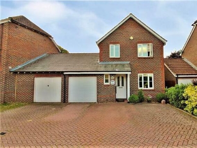 3 Bedroom Link Detached House For Sale In Maidenbower