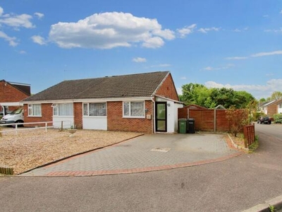 3 Bedroom Semi-detached Bungalow For Sale In Oadby, Leicester