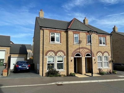 3 Bedroom Semi-detached House For Sale In Fairfield, Hitchin