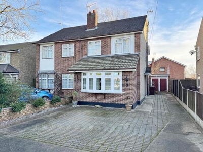 3 Bedroom Semi-detached House For Sale In Hadleigh