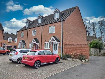 3 Bedroom Terraced House For Sale In Bourne