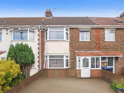 3 Bedroom Terraced House For Sale In Broadwater