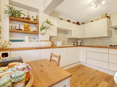 3 Bedroom Terraced House For Sale In Loughton