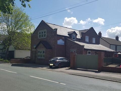 4 Bedroom Detached House For Sale In New Longton
