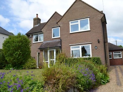 4 bedroom detached house to rent High Wycombe, HP14 4JH