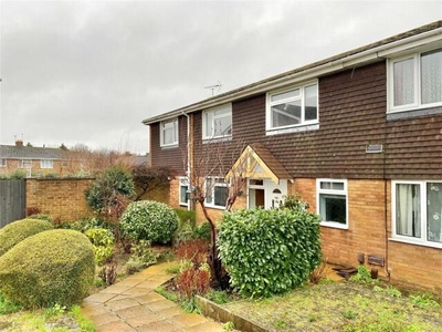 4 Bedroom End Of Terrace House For Sale In Gloucester, Gloucestershire