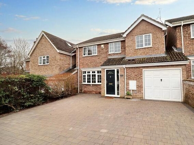 4 Bedroom Link Detached House For Sale In Thornbury