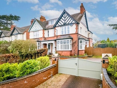 4 Bedroom Semi-detached House For Sale In Lichfield