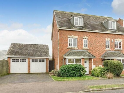 4 Bedroom Semi-detached House For Sale In Northants, Northamptonshire