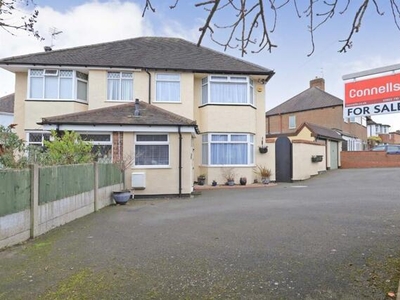 4 Bedroom Semi-detached House For Sale In Penn