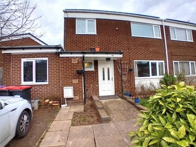 4 Bedroom Semi-detached House For Sale In Telford, Shropshire