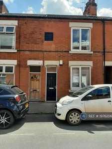 4 Bedroom Terraced House For Rent In Loughborough