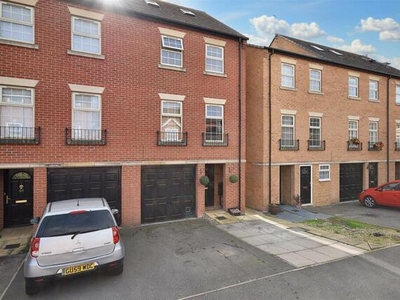 4 Bedroom Town House For Sale In Great Oakley