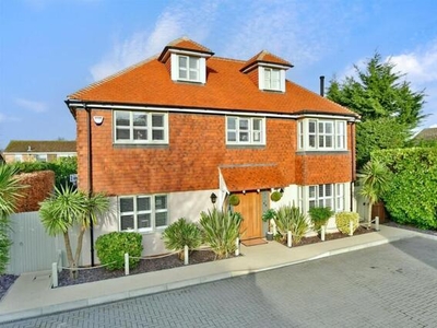 5 Bedroom Detached House For Sale In Coxheath, Maidstone