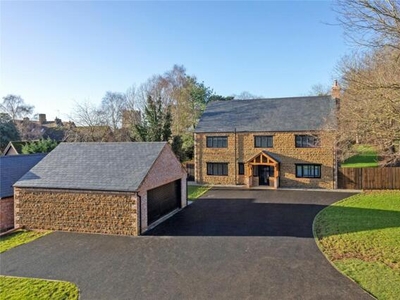 5 Bedroom Detached House For Sale In Earls Barton, Northamptonshire