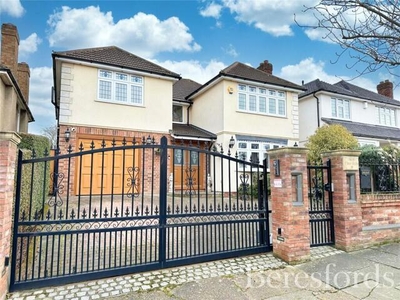 5 Bedroom Detached House For Sale In Hornchurch