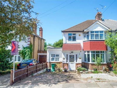 5 Bedroom Semi-detached House For Sale In Kingsbury