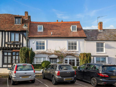 5 Bedroom Town House For Sale In Buckinghamshire