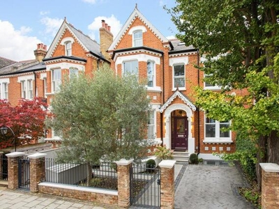 6 Bedroom Semi-detached House For Sale In Wandsworth, London