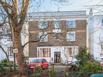 Studio Flat For Sale In Clapham Old Town, London