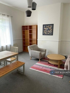 1 bedroom flat for rent in Cavendish Crescent South, Nottingham, NG7